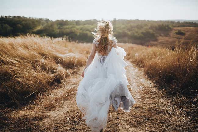 what-does-dreaming-about-getting-married-mean-sign-meaning