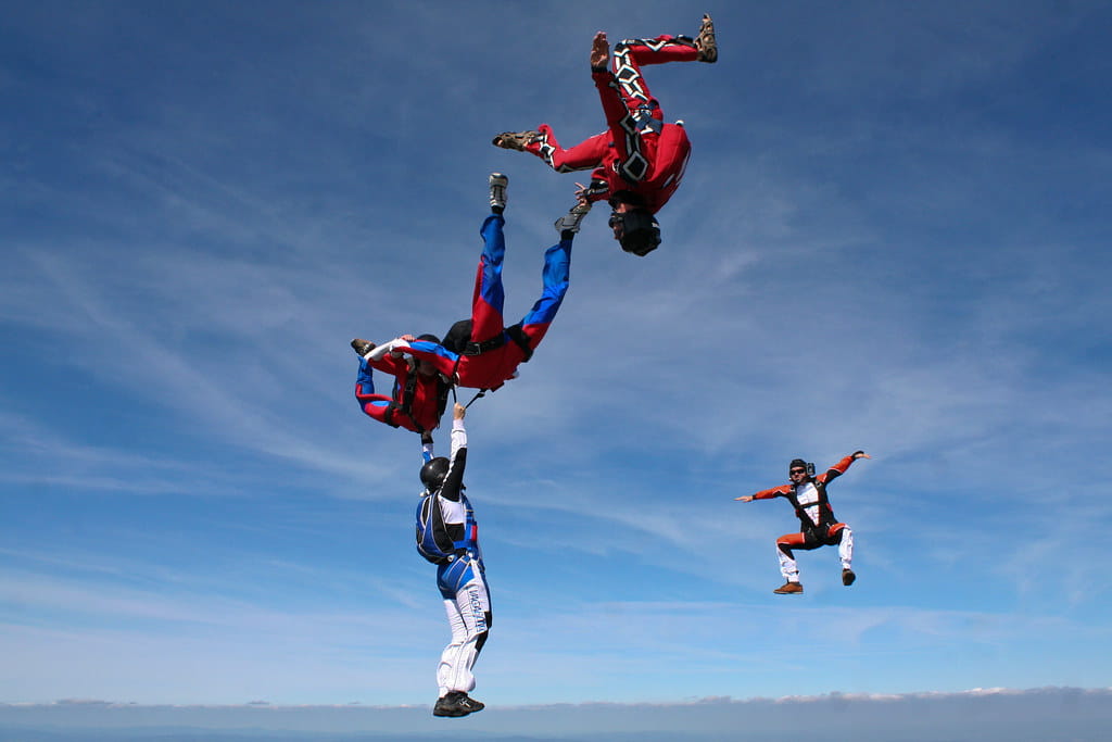 dream about skydiving without parachute