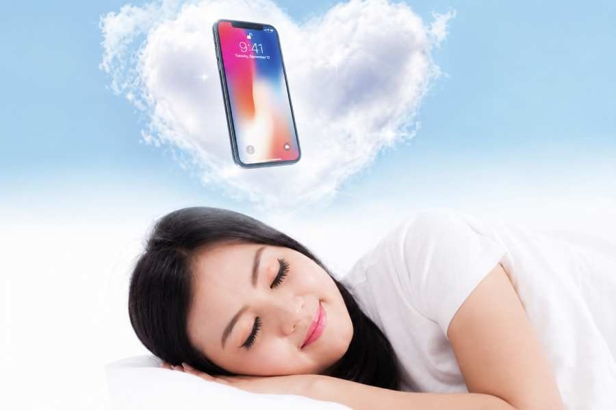 Mobile Phone Dreaming
