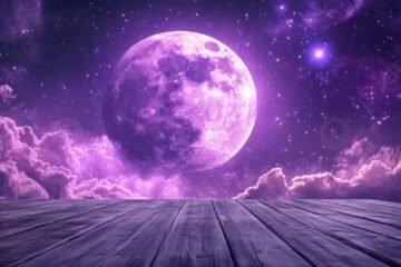 7 Spiritual Meanings of Seeing a Purple Moon